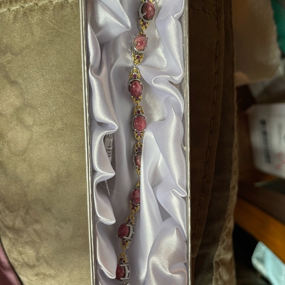 Norwegian Thulite Garnet Bracelet - Picture 8 of 12